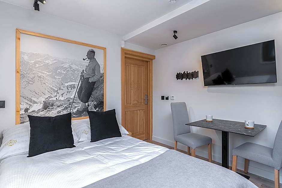 Villa 7 Apartments