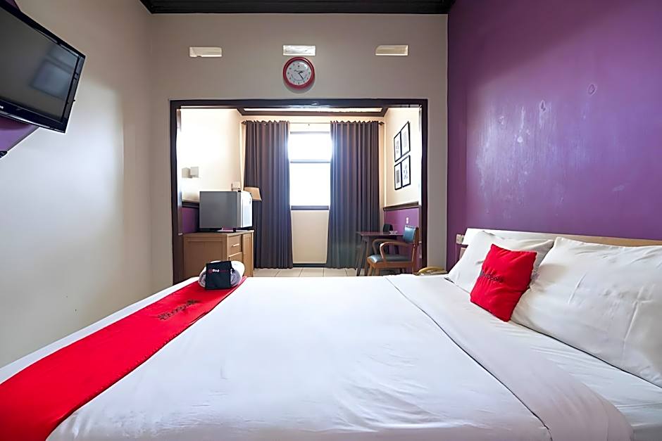 RedDoorz @ Urip Sumoharjo