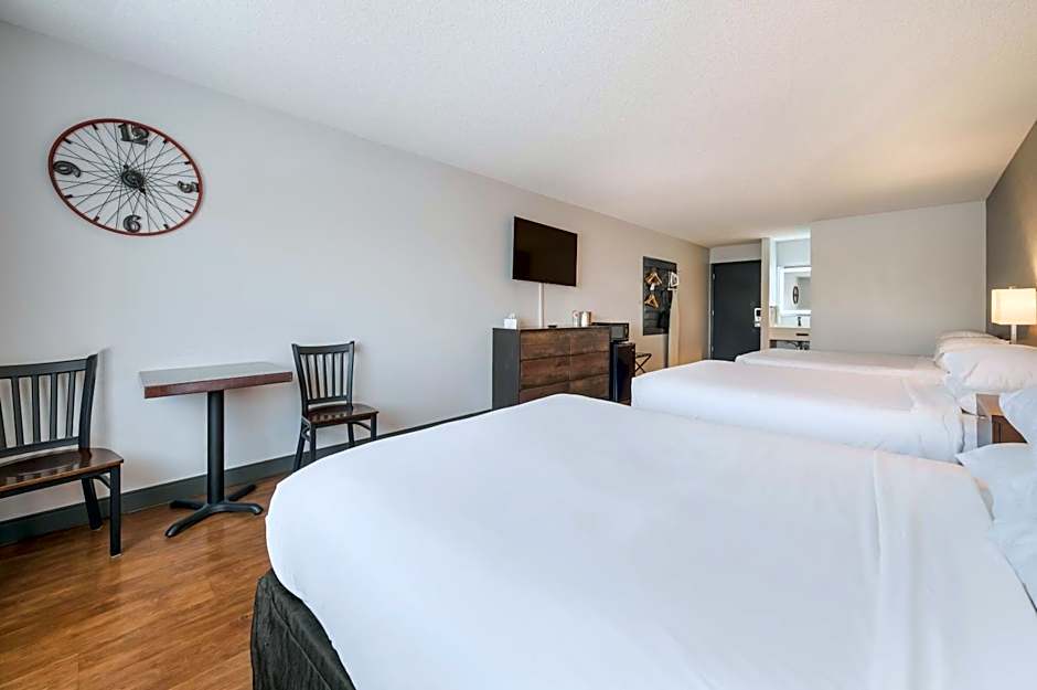 Red Lion Inn & Suites Ontario