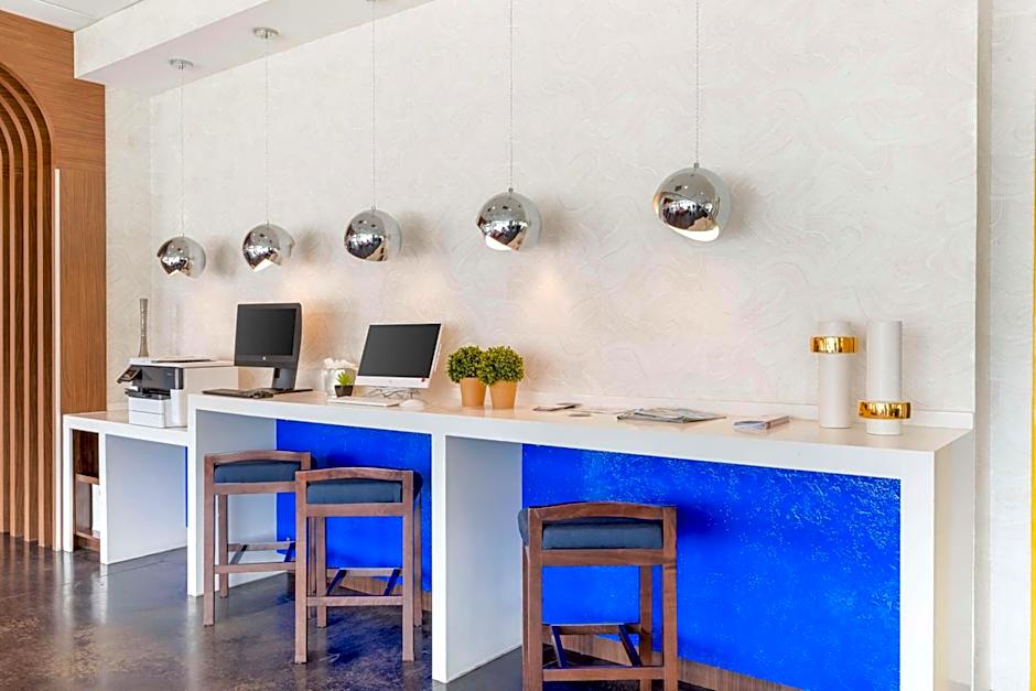 GLo Best Western Dallas South DeSoto