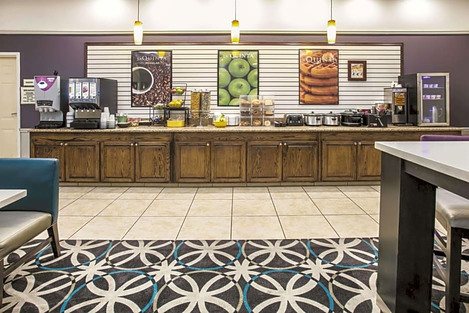 La Quinta Inn & Suites by Wyndham Brownwood