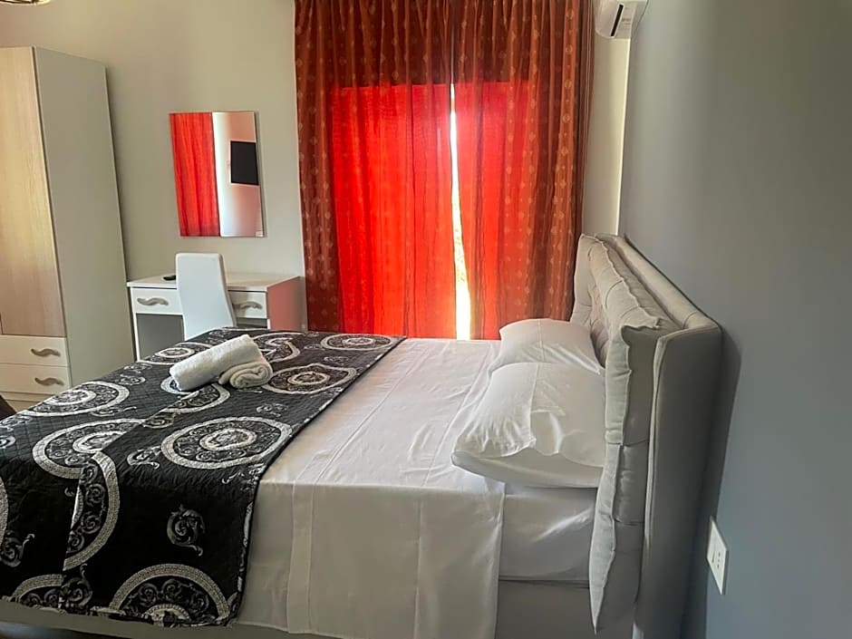 Villa Aurea Rooms & More