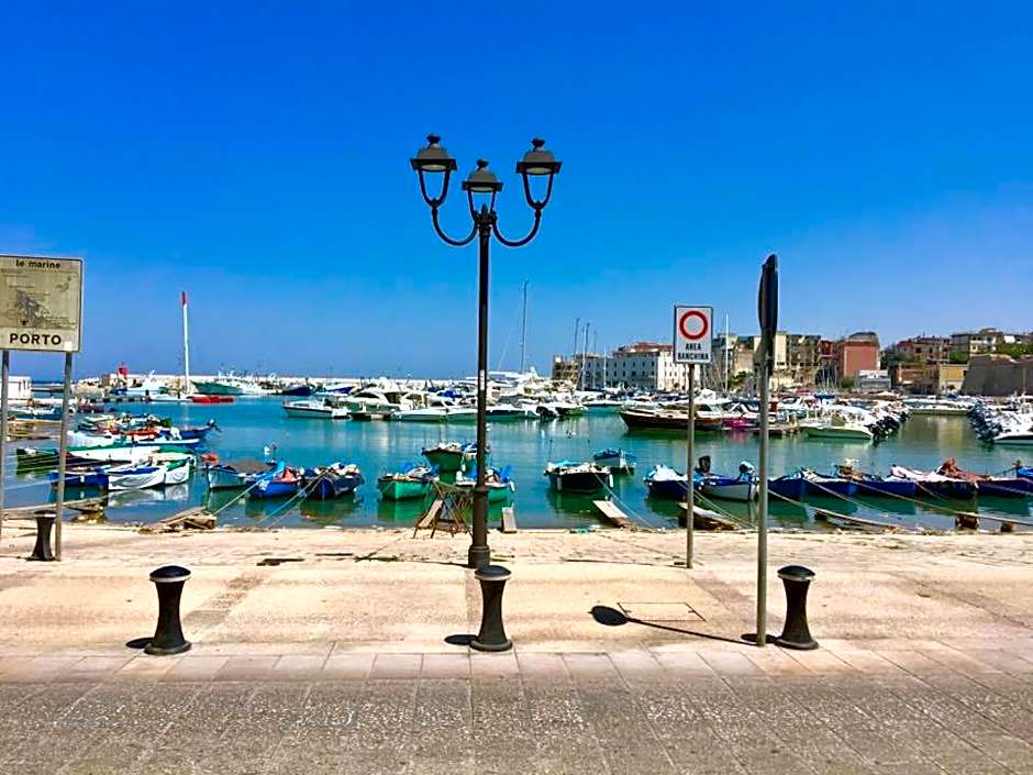 B&B LA BAIA Sea Rooms