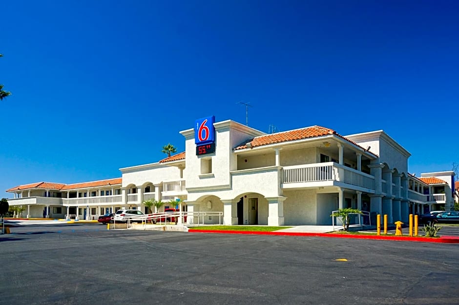 Motel 6-Carlsbad, CA Beach