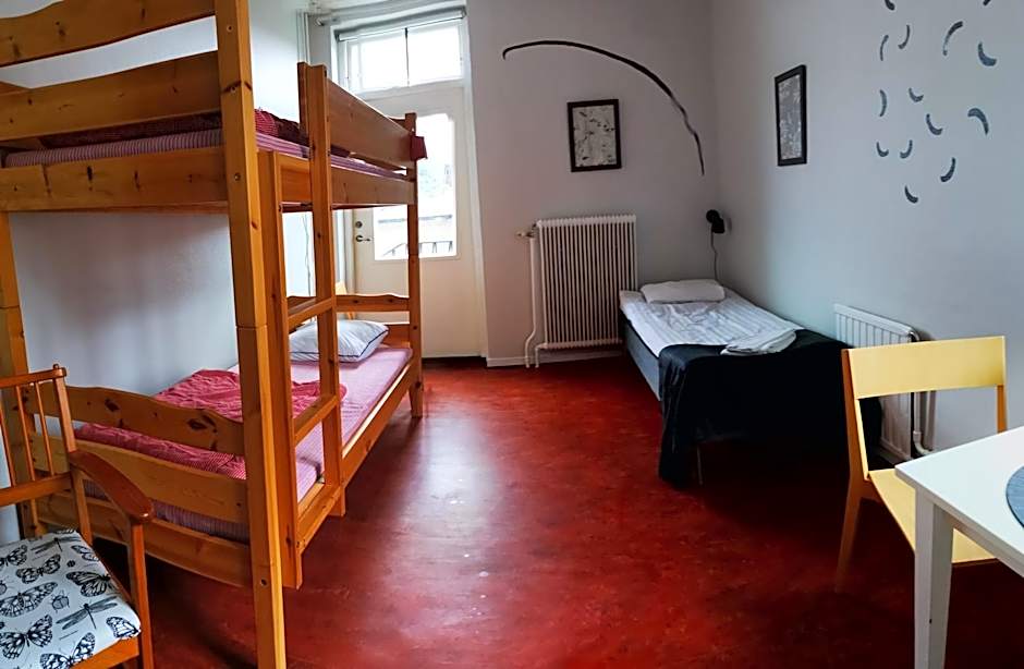Photo 1 of 3 of Triple Room