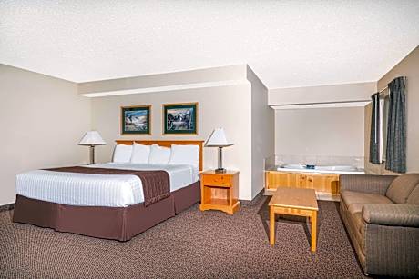 1 King Bed Suite Non-Smoking