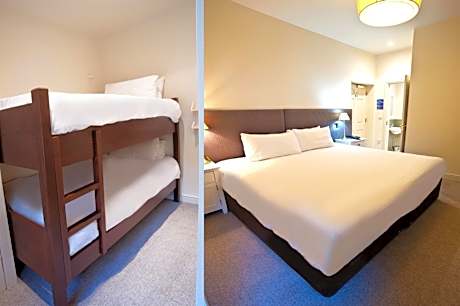 Family Room (2 Adults + 2 Children)