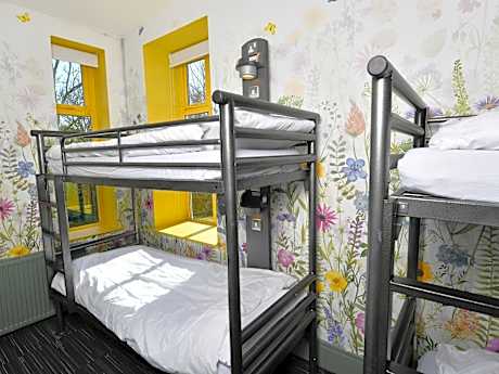 8 Bed Private Room Shared Bathroom