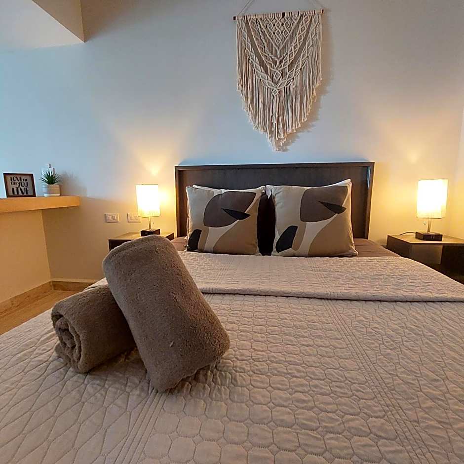 'Syrena Luxury Caribbean' Heart of Playa del Carmen - Fast Wi-fi - Sea Views