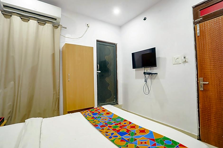 FabHotel Pranjul Inn