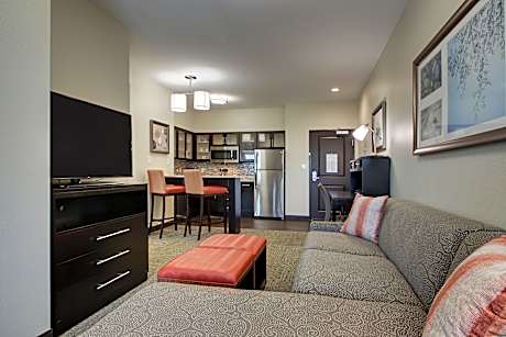 2 Queen Beds 1 Bedroom Suite