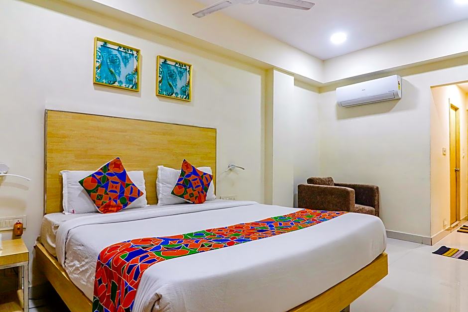 Hotel Swarna's By Treebo – Vijayawada, IA