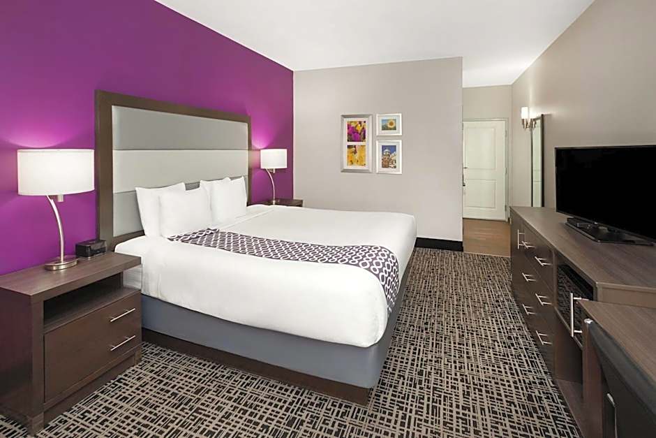 La Quinta Inn & Suites by Wyndham Springfield