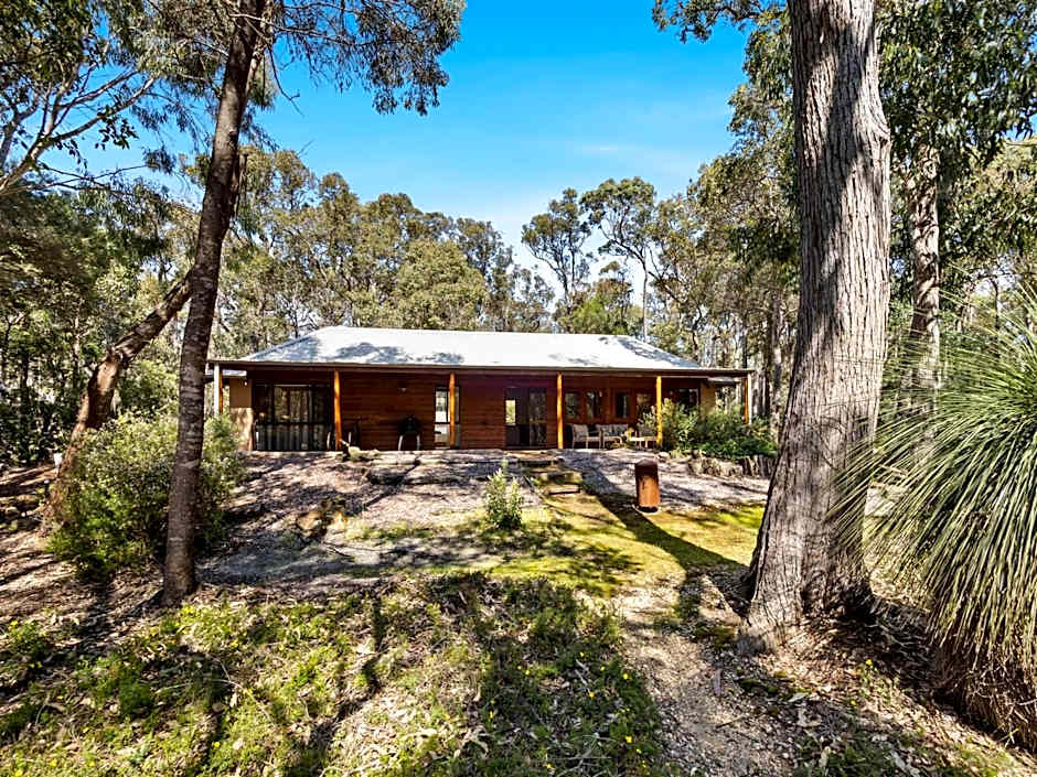 Forest Rise Chalets and Lodge
