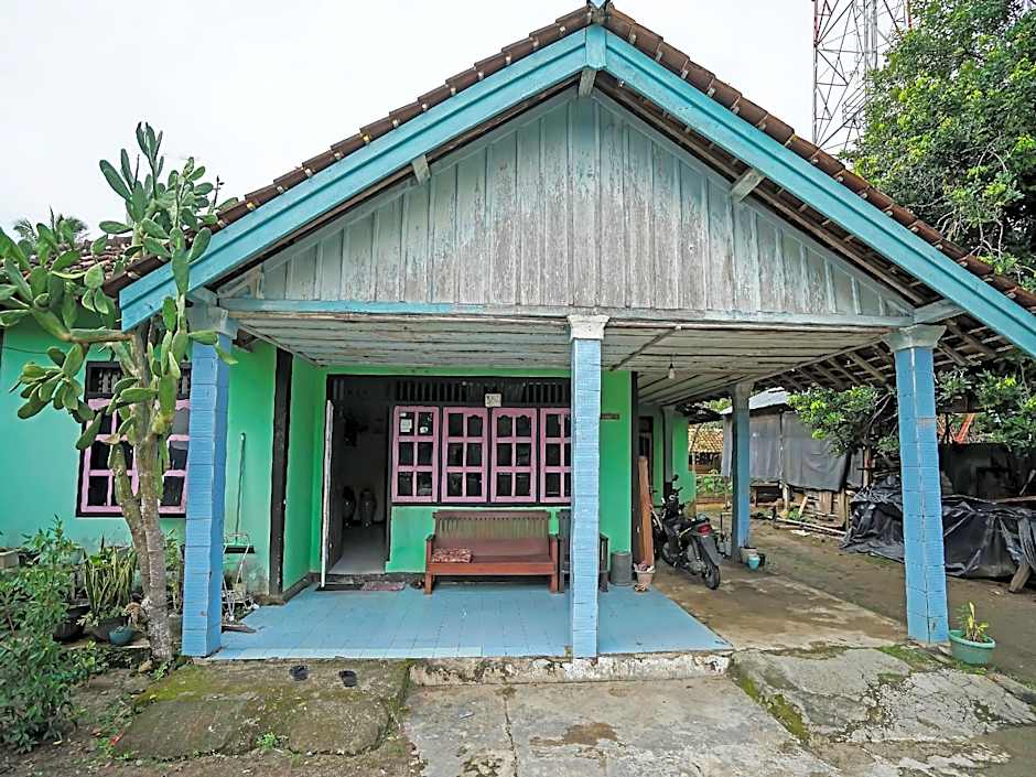 Hotel O Arfan HouseNearDanau Ranau