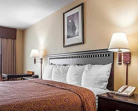 Standard with 1 King Bed