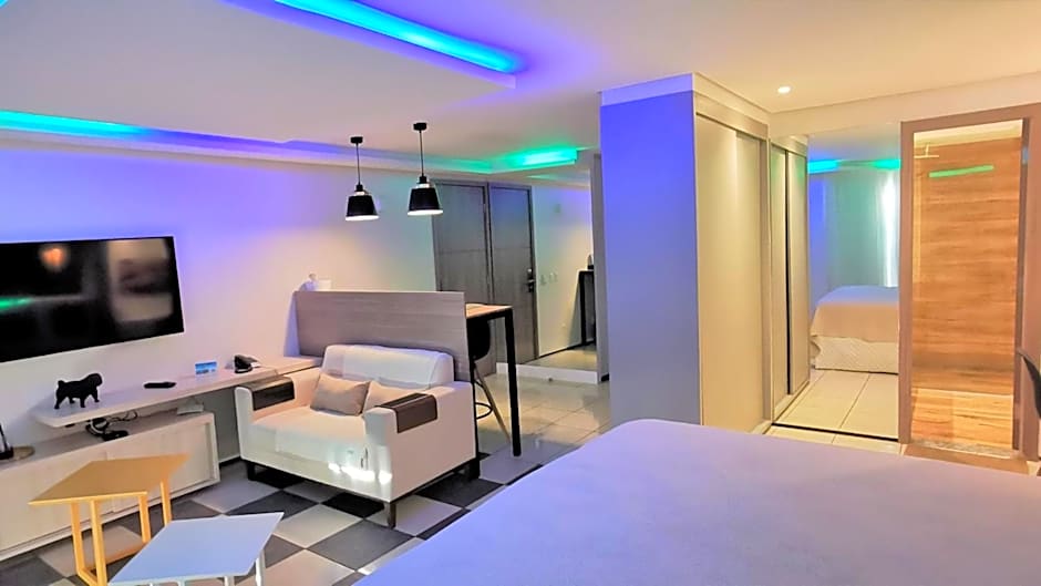 Seaflats Iate Plaza Hotel