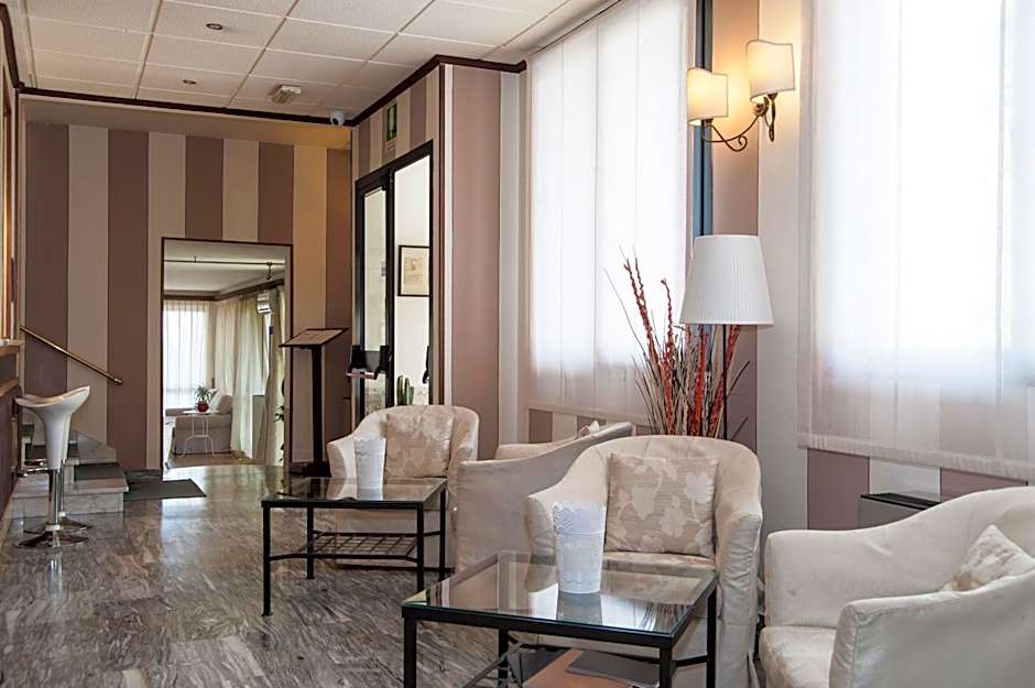 Hotel Monti