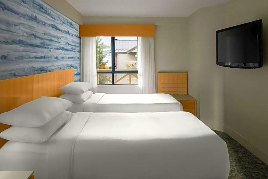 Delta Hotels by Marriott Whistler Village Suites