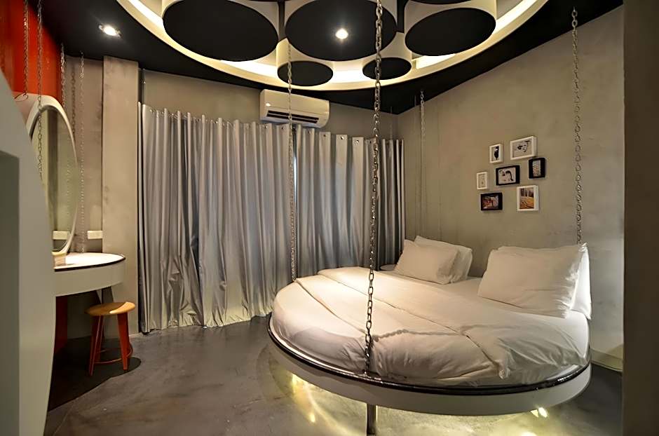 Collection O Jasaen Stylish Boutique Hotel