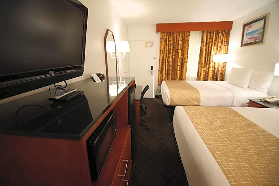 Travelodge by Wyndham Burbank-Glendale