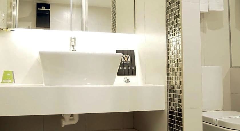 Fairytale Yi Su Hotspring Hotel