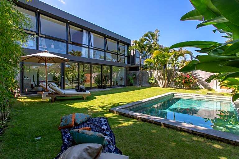 Villa Mola 2 by Alfred in Bali