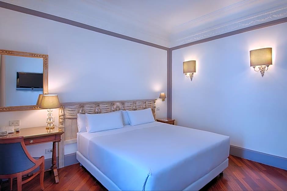 Anglo American Hotel Florence, Curio Collection by Hilton