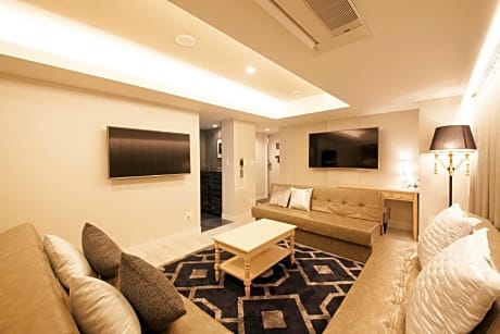 Executive Twin Room - Non-Smoking