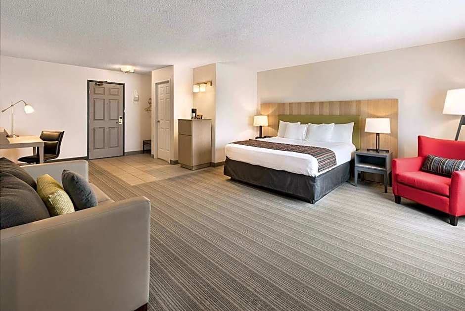 Country Inn & Suites by Radisson, Chippewa Falls, WI