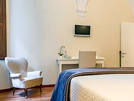 Classic Double or Twin Room