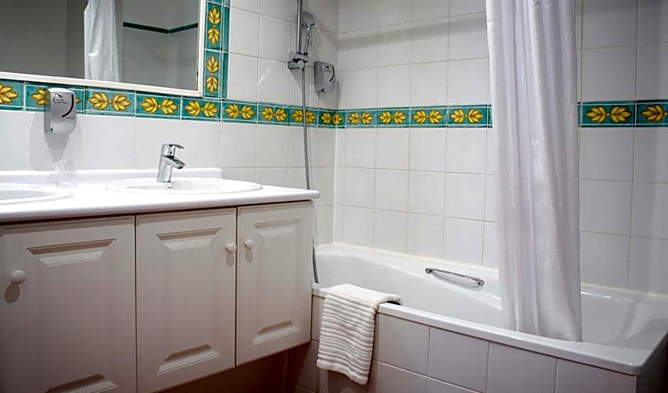 Hotel Les Suites - Domaine de Crécy