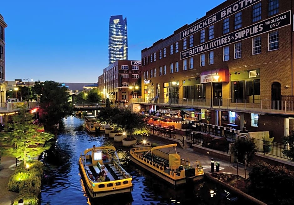 Holiday Inn Express & Suites Oklahoma City Downtown - Bricktown, an IHG Hotel