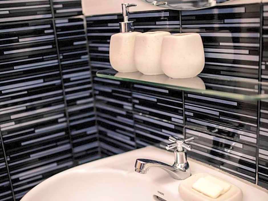 Klang Muang @ Nongkhai Hotel