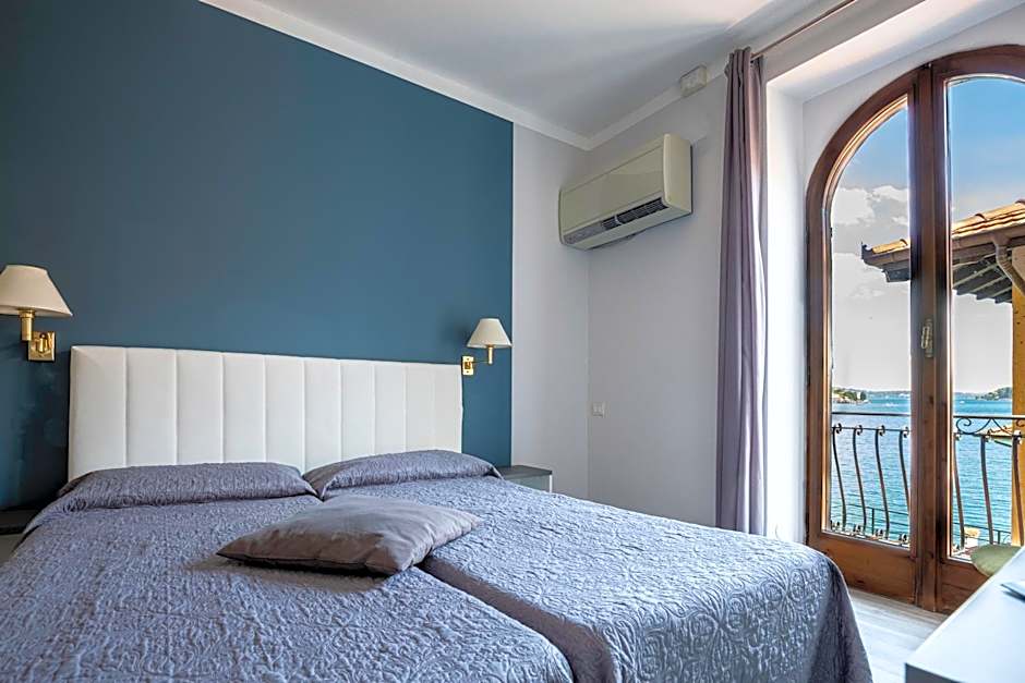 1 Double Bed or 2 Beds — 12 fotoğraftan 1. fotoğraf