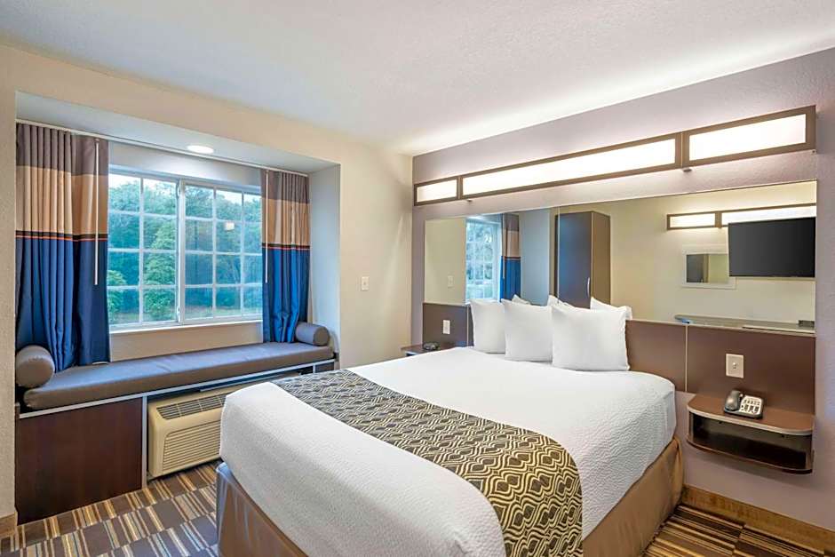 Microtel Inn & Suites By Wyndham Brooksville