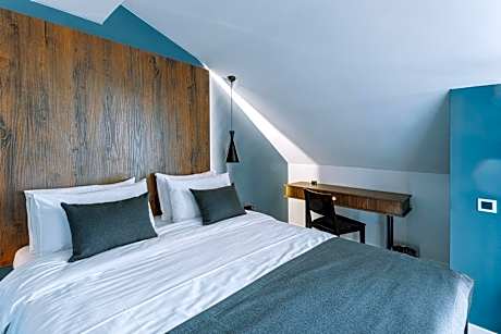 Double or Twin Room with Balcony