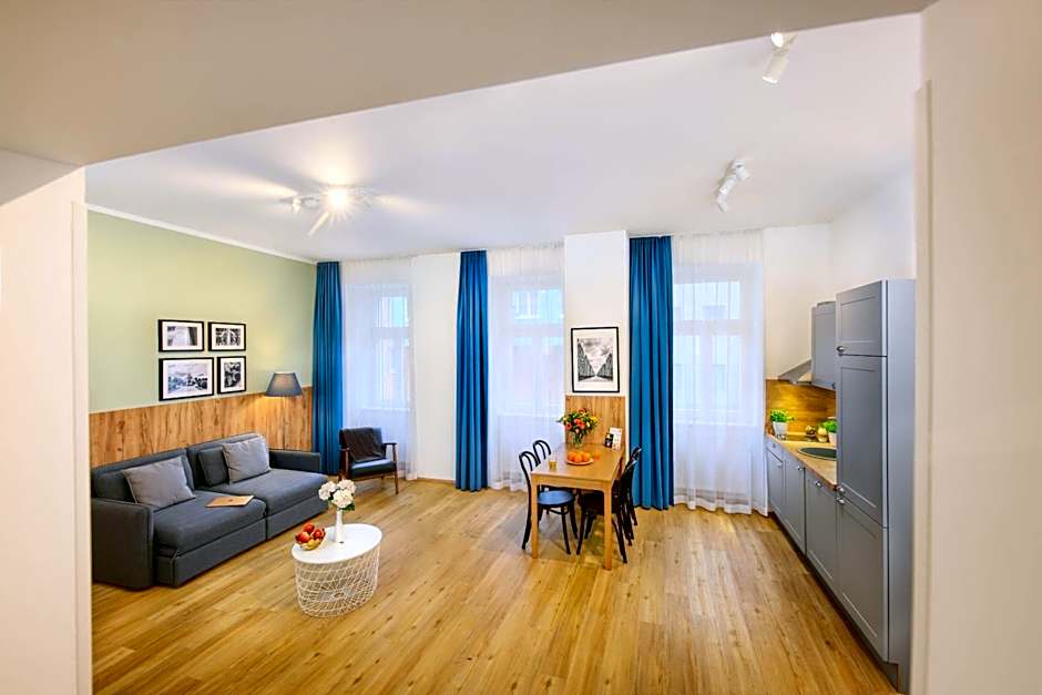 Jimmy's Apartments Dandelion