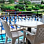 Village Inn Studios & Family Apartments