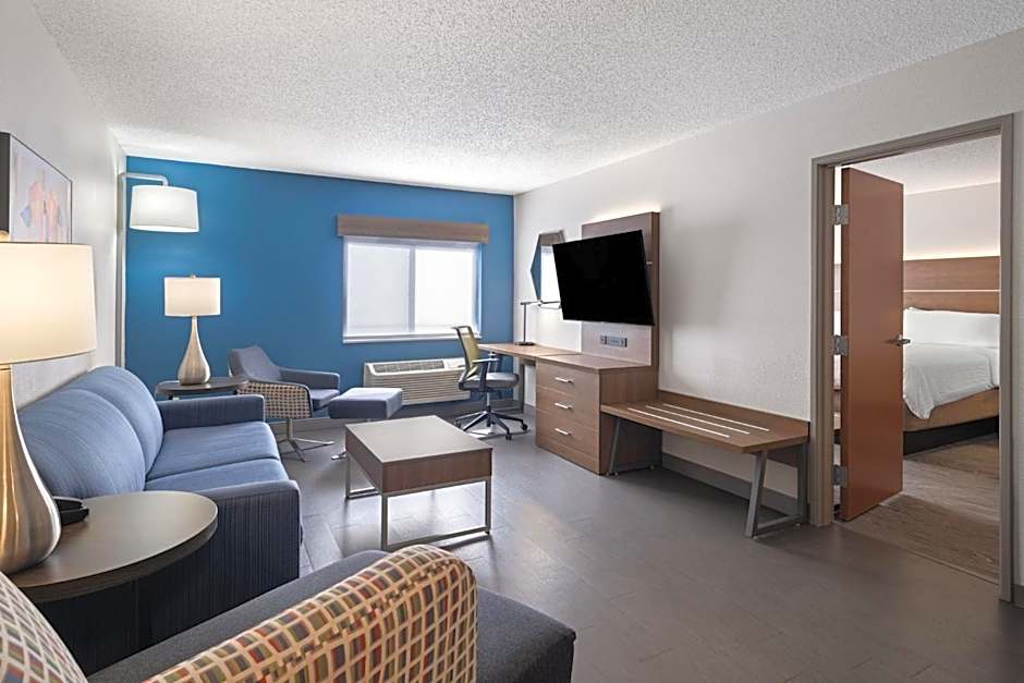 Holiday Inn Express Sheboygan-Kohler / I-43 By IHG