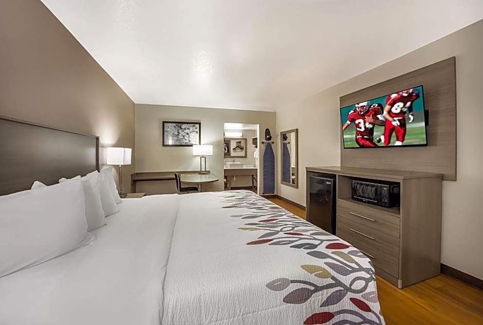 Red Roof Inn & Suites Thomasville