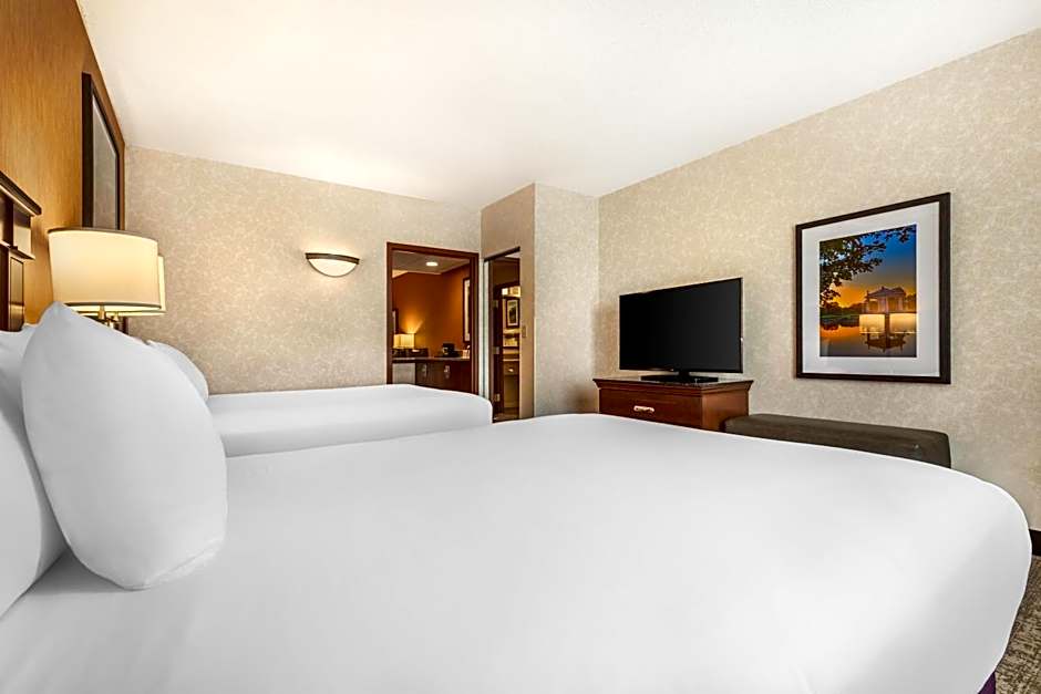 Drury Inn & Suites St. Louis near Forest Park