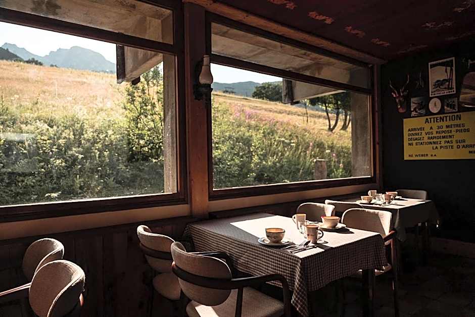 Les Cèdres - Hôtel - Restaurants - Spa