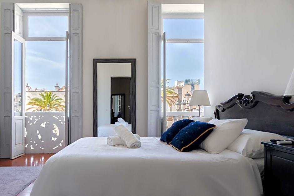 Santa Ana Suite & Rooms