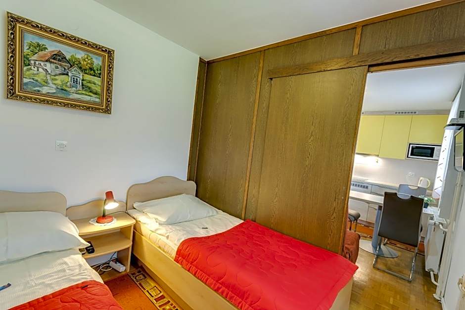 Rooms & Apartments Jana