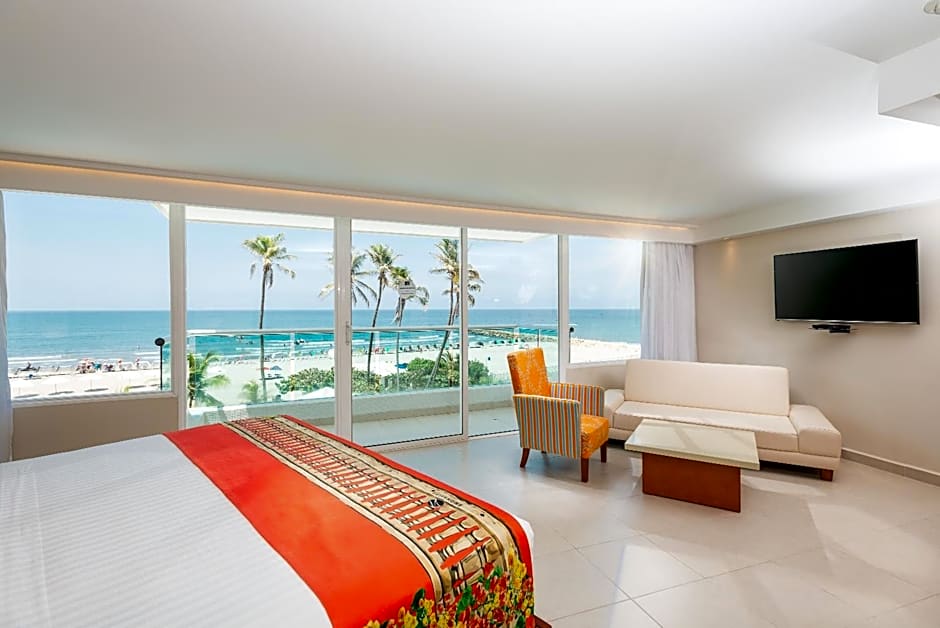 Photo 1 of 14 of Superior 1 King Bed, Sea View, Balcony