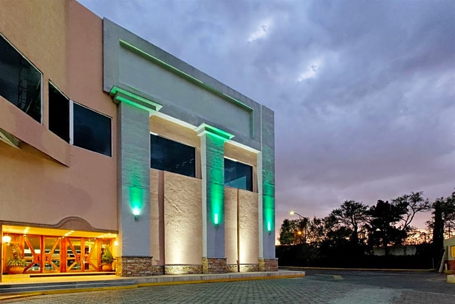 Gran Hotel Plaza Imperial
