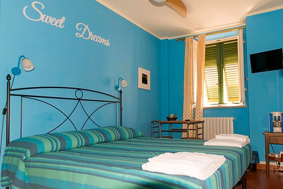 Al Cardinale Rooms & Studios