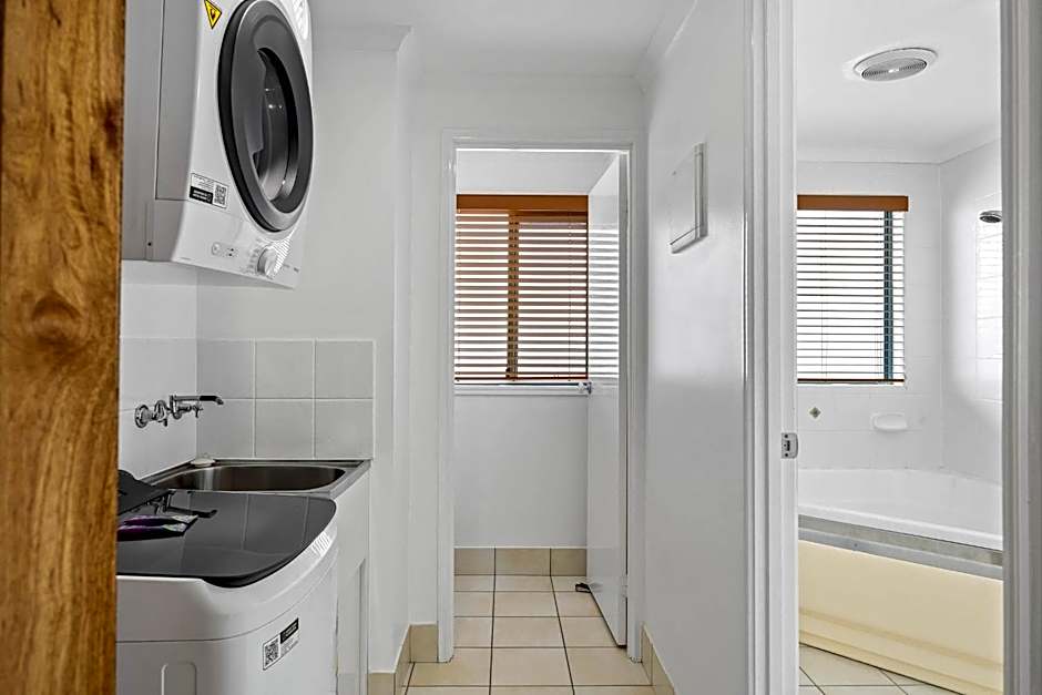 Sunshine Towers Boutique Apartments