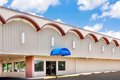 Travelodge by Wyndham Shreveport LA